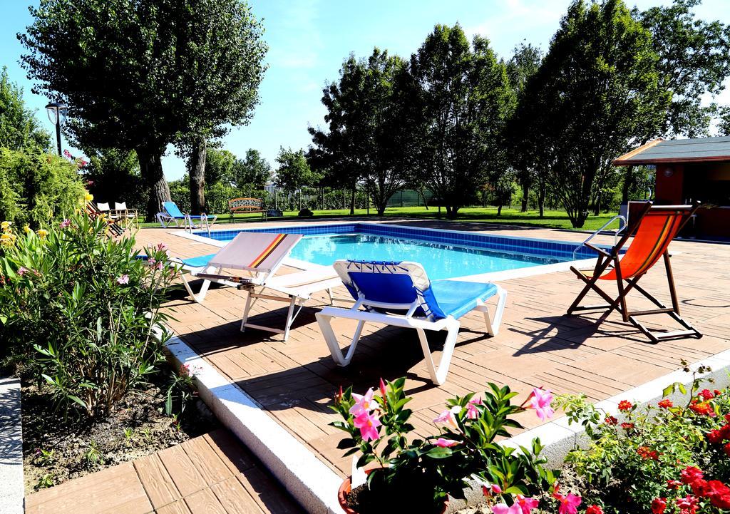 Isola Di Wight Bed & Breakfast San Michele al Tagliamento Eksteriør bilde
